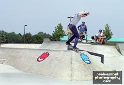 plus skate shop skateboard competition at farmington riley skate park